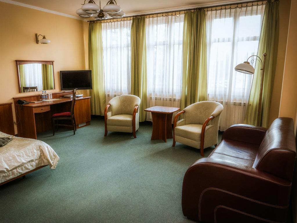 Bed and Breakfast Alabastro Tomaszów Mazowiecki Exterior foto