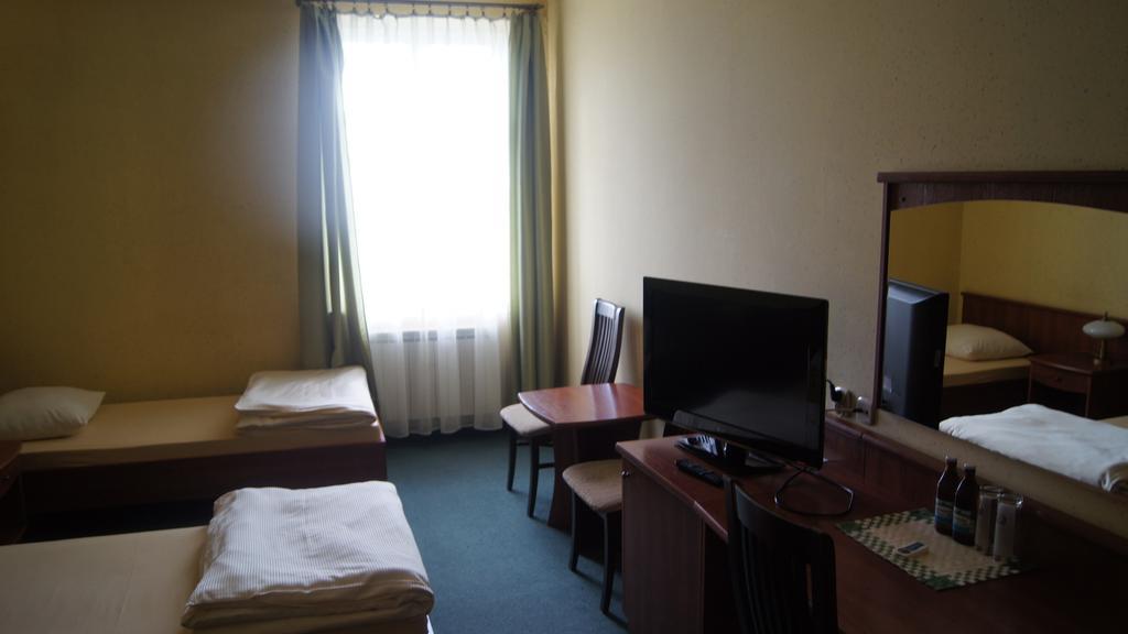 Bed and Breakfast Alabastro Tomaszów Mazowiecki Habitación foto